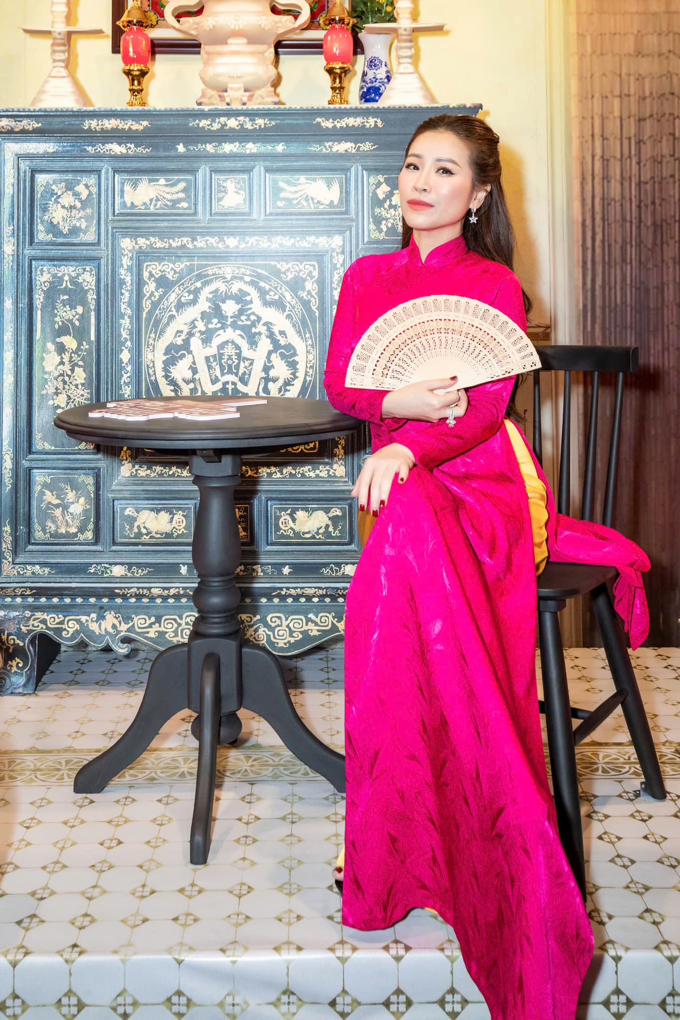 Nữ nghệ sĩ sở hữu biệt thự 30 tỷ ở Đà Lạt, chọn sống độc thân tới già, nuôi hơn 400 con chó hoang- Ảnh 1.