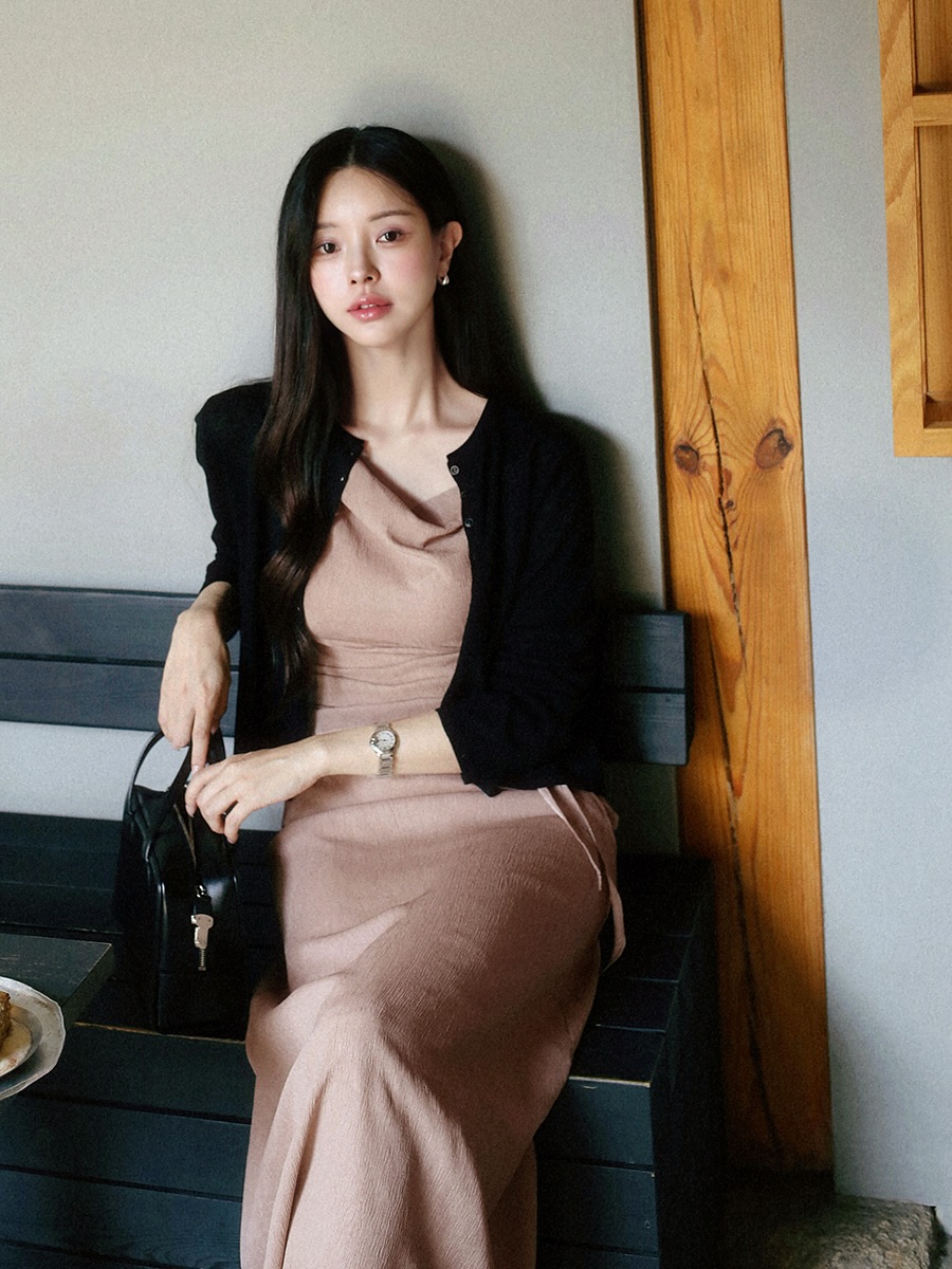 10 set váy đẹp mê mẩn cho mùa se lạnh- Ảnh 5. 10 set váy đẹp mê mẩn cho mùa se lạnh- Ảnh 5.