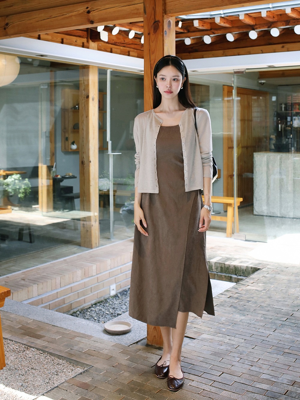 10 set váy đẹp mê mẩn cho mùa se lạnh- Ảnh 1. 10 set váy đẹp mê mẩn cho mùa se lạnh- Ảnh 1.