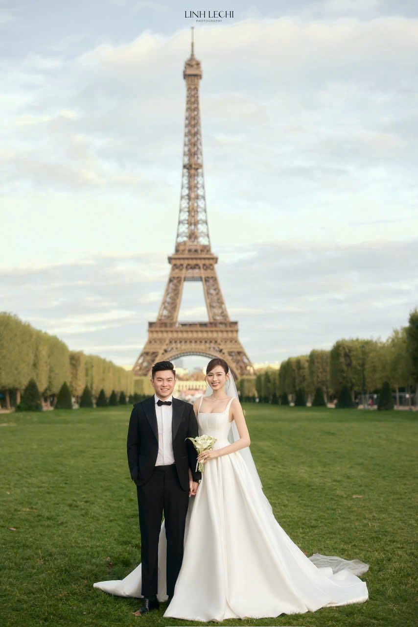 Trọn ảnh cưới ở Châu Âu của Đỗ Hà: Thiếu gia Viết Vương lại thế nữa rồi!- Ảnh 2. Trọn ảnh cưới ở Châu Âu của Đỗ Hà: Thiếu gia Viết Vương lại thế nữa rồi!- Ảnh 2.