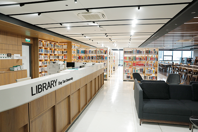 Ngôi trường miền Trung nhiều năm liên tiếp lọt top ĐH tốt nhất thế giới, sở hữu combo khuôn viên đẹp và chất lượng hàng đầu- Ảnh 4. Ngôi trường miền Trung nhiều năm liên tiếp lọt top ĐH tốt nhất thế giới, sở hữu combo khuôn viên đẹp và chất lượng hàng đầu- Ảnh 4.