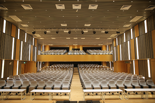 Ngôi trường miền Trung nhiều năm liên tiếp lọt top ĐH tốt nhất thế giới, sở hữu combo khuôn viên đẹp và chất lượng hàng đầu- Ảnh 5. Ngôi trường miền Trung nhiều năm liên tiếp lọt top ĐH tốt nhất thế giới, sở hữu combo khuôn viên đẹp và chất lượng hàng đầu- Ảnh 5.