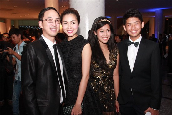 Rich kid Tiên Nguyễn và những lần đọ sắc với Hà Tăng: Cặp chị dâu - em chồng như 2 giọt nước- Ảnh 1. Rich kid Tiên Nguyễn và những lần đọ sắc với Hà Tăng: Cặp chị dâu - em chồng như 2 giọt nước- Ảnh 1.