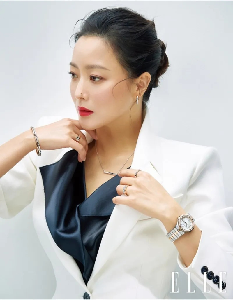 Chồng đại gia phản ứng gắt khi thấy Kim Hee Sun hôn Lee Min Ho- Ảnh 5. Chồng đại gia phản ứng gắt khi thấy Kim Hee Sun hôn Lee Min Ho- Ảnh 5.