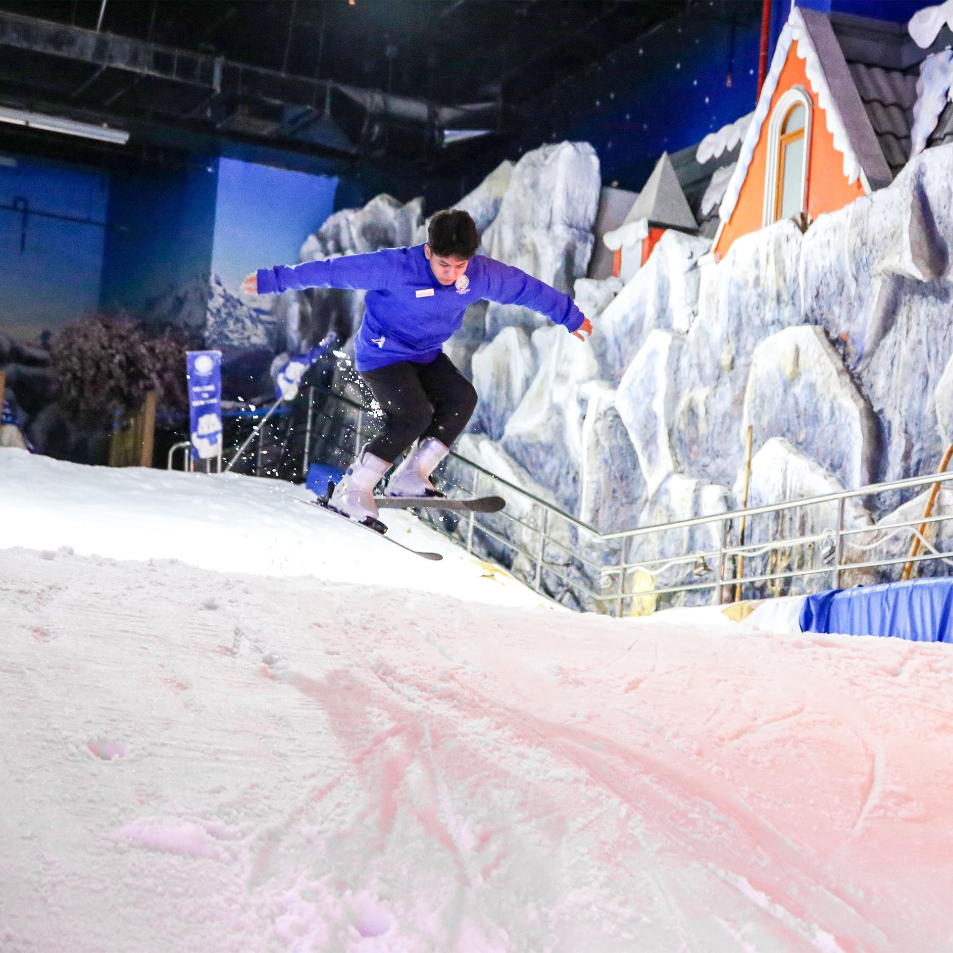 Nơi có tuyết đầu tiên tại TP.HCM dừng hoạt động- Ảnh 3. Nơi có tuyết đầu tiên tại TP.HCM dừng hoạt động- Ảnh 3.