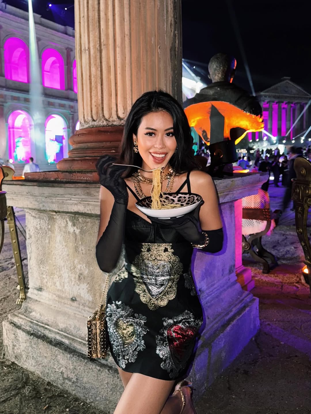 Những chuyến du lịch triệu đô của Tiên Nguyễn- Ảnh 1. Những chuyến du lịch triệu đô của Tiên Nguyễn- Ảnh 1.