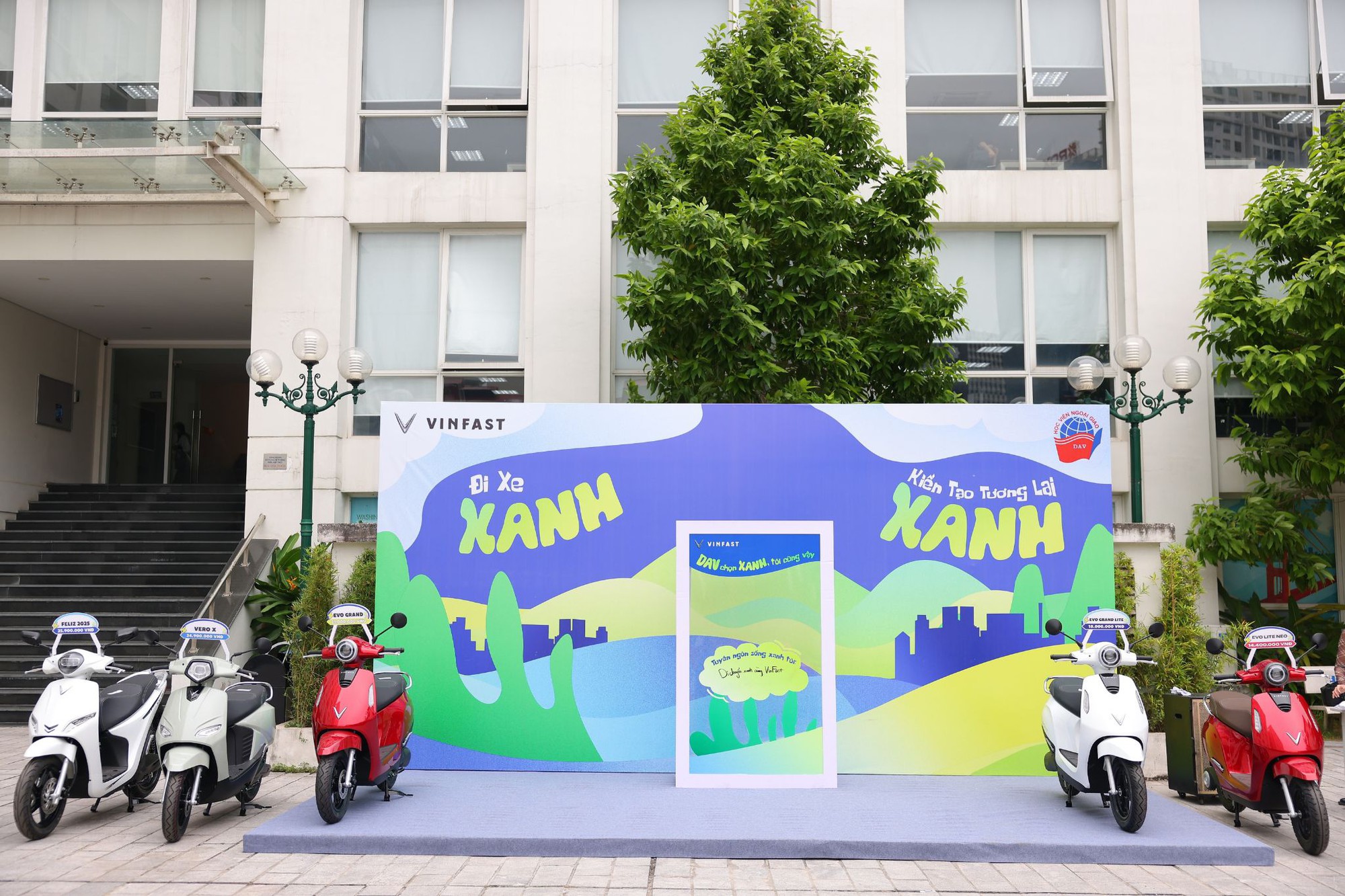 Cuộc thi h&ugrave;ng biện Green Voices c&oacute; th&iacute; sinh đầu ti&ecirc;n v&agrave;o chung kết: Chiến thắng nhờ th&ocirc;ng điệp &lsquo;sạc lại tư duy hội nhập&rsquo;- Ảnh 6.