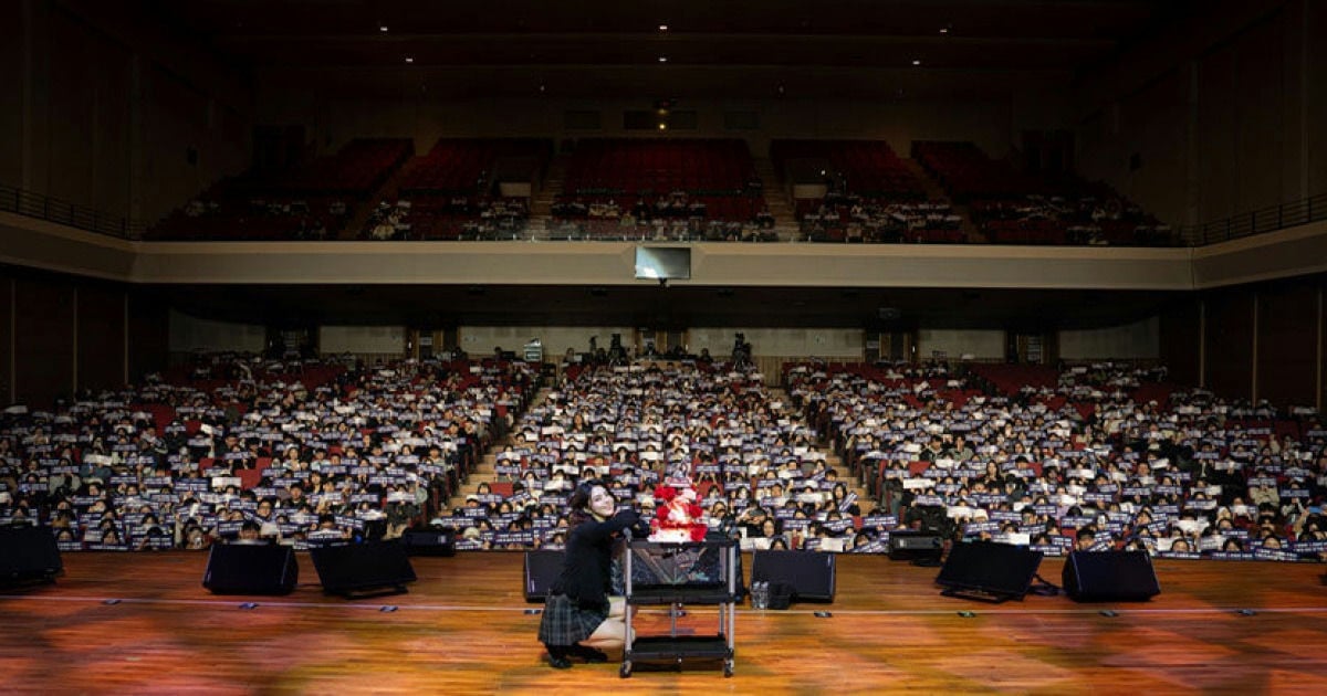 Han So Hee ê chề- Ảnh 1. Han So Hee ê chề- Ảnh 1.