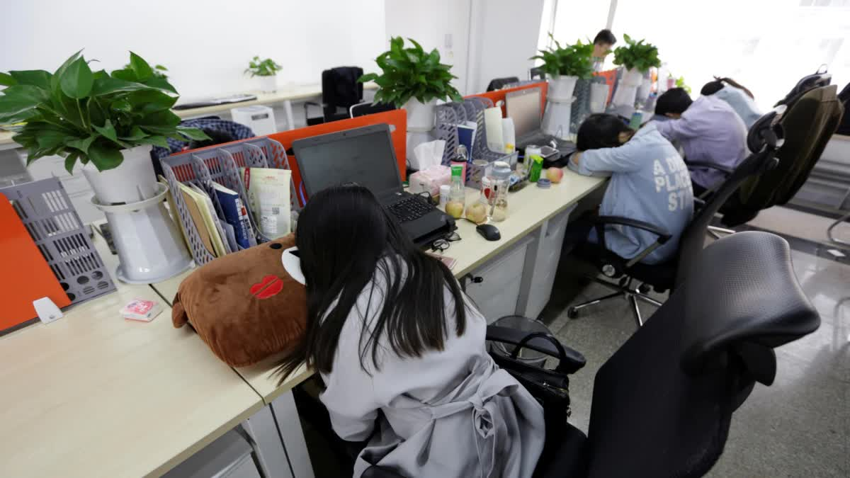 5 biểu hiện của người EQ thấp khi đi làm- Ảnh 1. 5 biểu hiện của người EQ thấp khi đi làm- Ảnh 1.