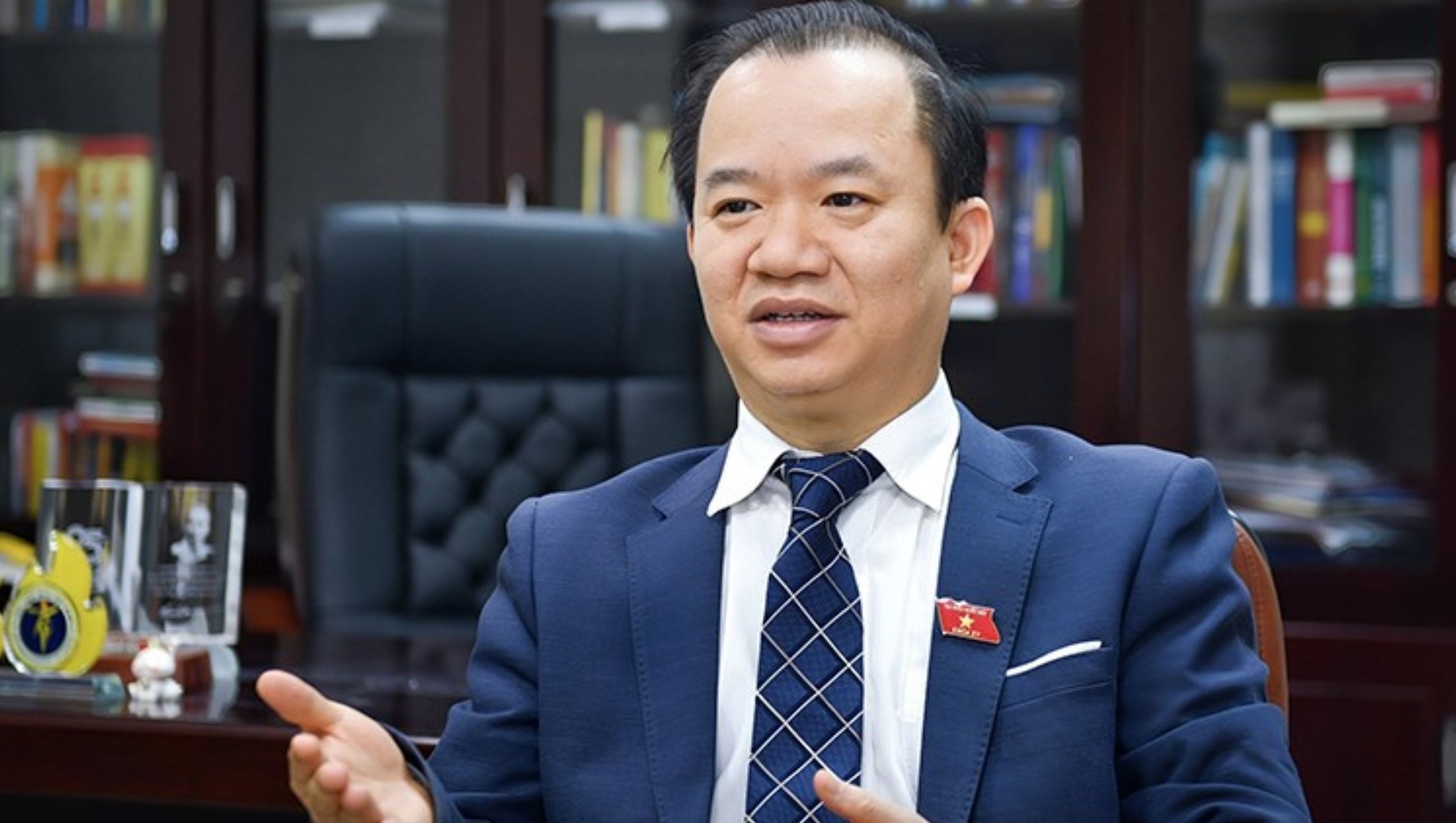 "Đã đến lúc phải mạnh tay thanh lọc môi trường âm nhạc Việt"- Ảnh 1.