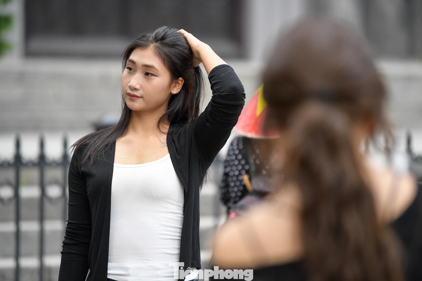 Hà Nội những ngày đẹp nhất năm: 'Mình cứ thấy như đang ở trong một bộ phim'- Ảnh 9. Hà Nội những ngày đẹp nhất năm: 'Mình cứ thấy như đang ở trong một bộ phim'- Ảnh 9.