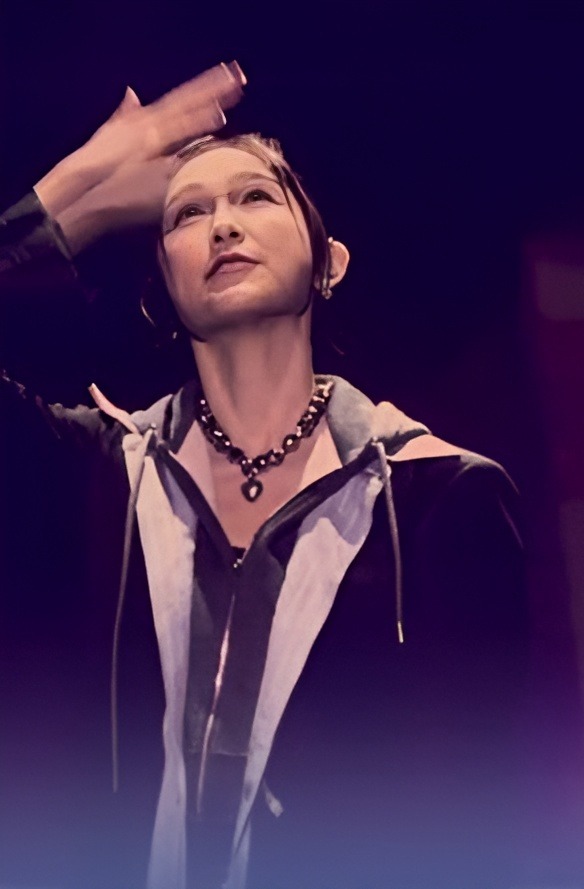 Tro cốt của Từ Hy Viên bị chia vào 7 chiếc vòng cổ ư?- Ảnh 1.