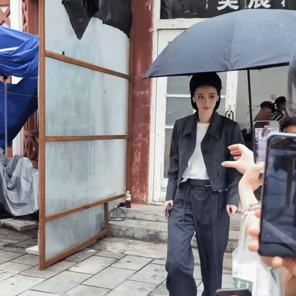 Mỹ nhân có nụ cười giả tạo nhất giới giải trí- Ảnh 6. Mỹ nhân có nụ cười giả tạo nhất giới giải trí- Ảnh 6.