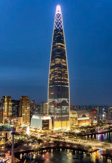 Hình ảnh gây sốc trong nhà riêng của ca sĩ J bị cấm sóng 10 năm- Ảnh 3. Hình ảnh gây sốc trong nhà riêng của ca sĩ J bị cấm sóng 10 năm- Ảnh 3.