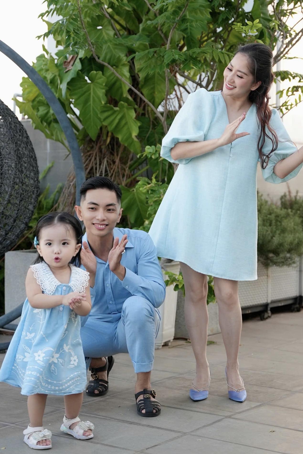 Tan chảy trước sự đáng yêu của gái út nhà Khánh Thi - Phan Hiển: Mới 2 tuổi đã được đi học múa, nhìn bé ép dẻo mà mê- Ảnh 17.