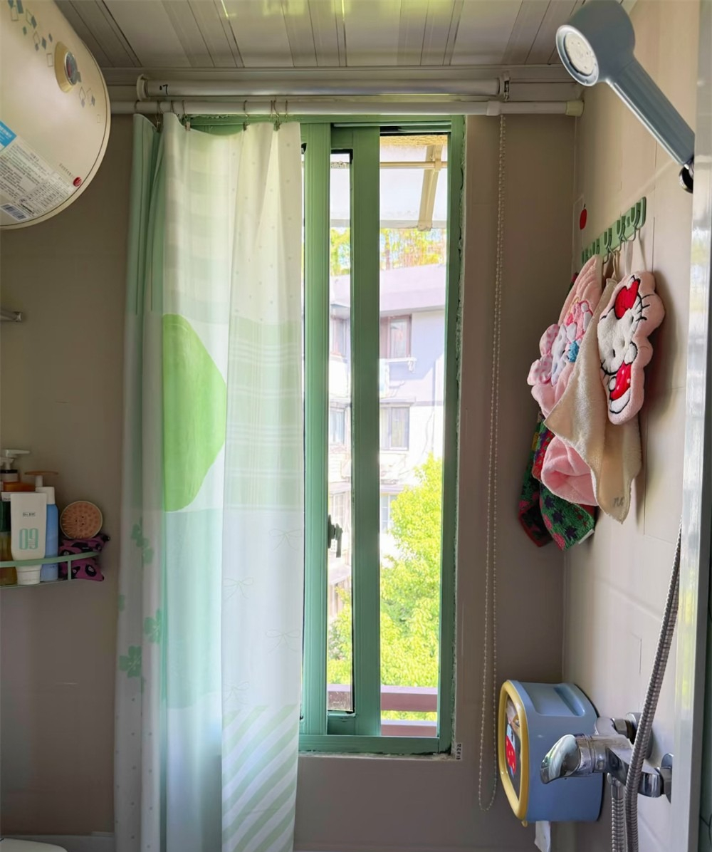 Từng xấu bẩn thảm họa, nhà vệ sinh 1m² 