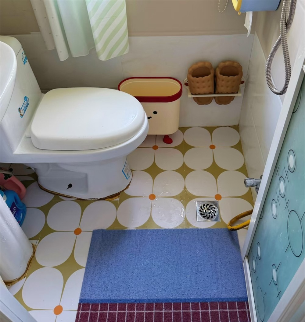 Từng xấu bẩn thảm họa, nhà vệ sinh 1m² 