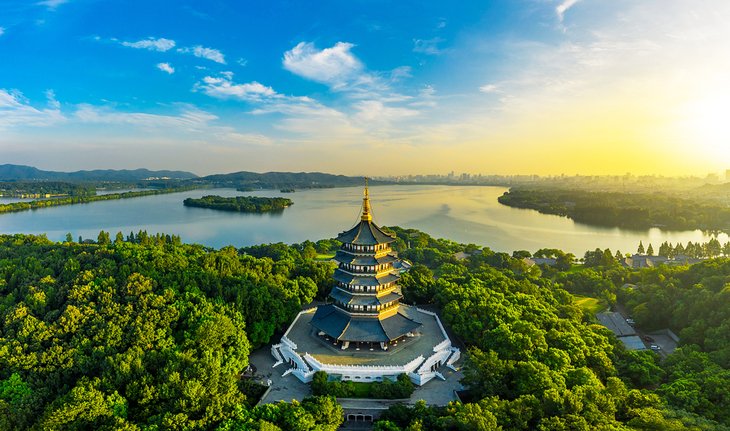 Cảnh tượng tại Tây Hồ ngay lúc này: Nhiều người không tin nổi, nhận xét: 