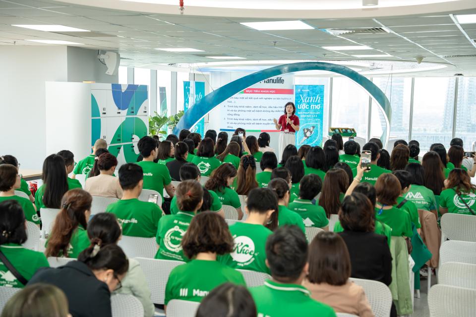 Hơn 1.000 tư vấn viên bảo hiểm Manulife được đào tạo kiến thức sức khỏe cộng đồng- Ảnh 1.