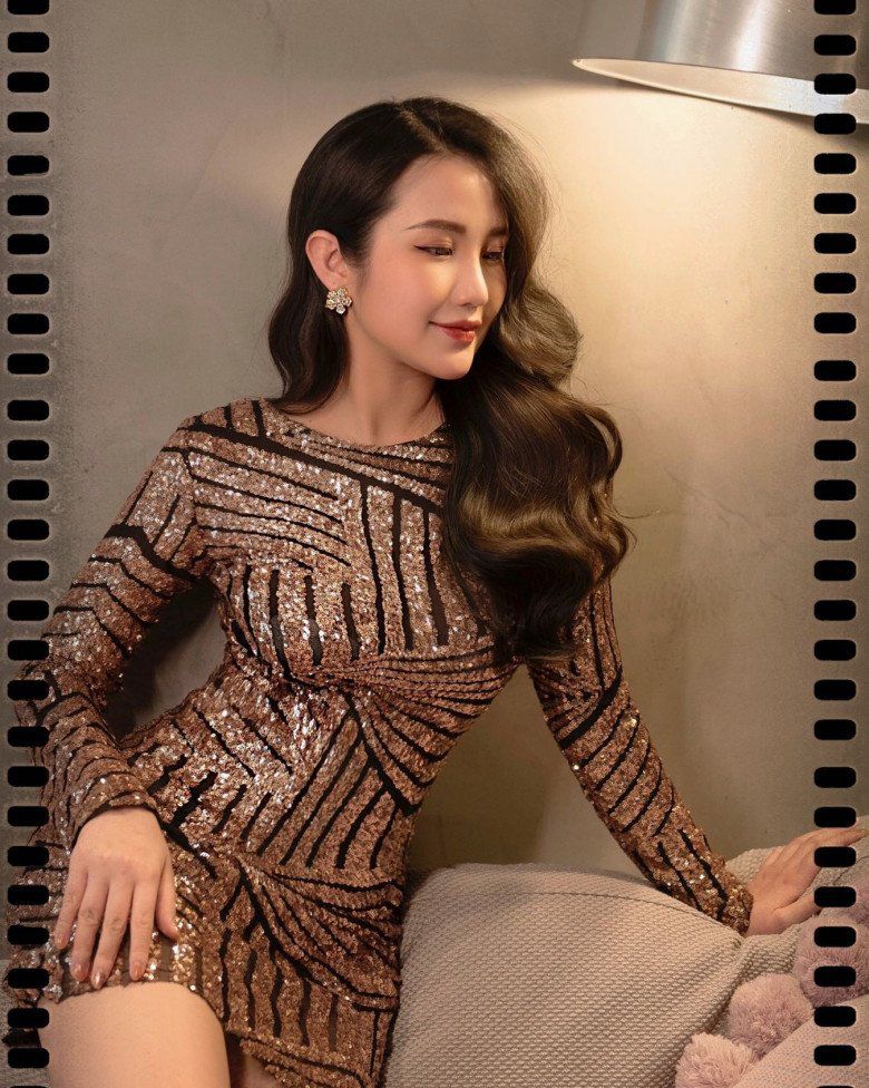 Vợ thiếu gia Phan Thành 2 con vẫn eo thon nhuận sắc: Ngày nào cũng dành 2 phút làm 1 việc không tốn 1 xu, bảo sao bụng phẳng, chưa bao giờ lo sồ sề, mất dáng- Ảnh 4.