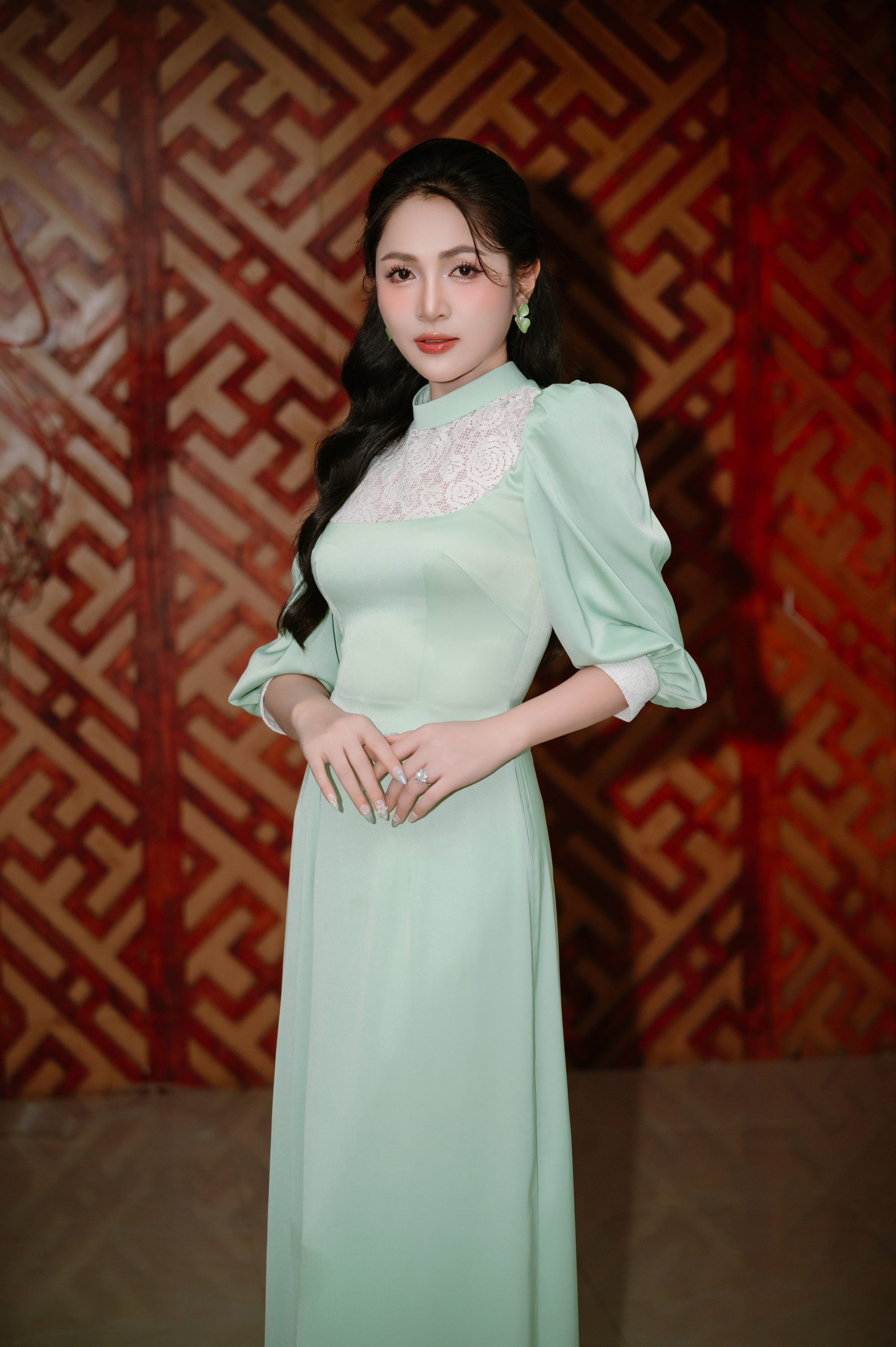 “Bóng hồng” có mối quan hệ đặc biệt với Sơn Tùng M-TP, lần đầu tiết lộ quá khứ của ngôi sao số 1 Vbiz- Ảnh 1.