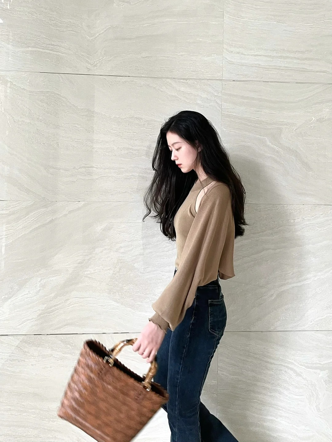 Cô giáo Mỹ thuật đang hot nhất TikTok: Mặt đã xinh, style đi dạy còn đỉnh hơn!- Ảnh 22. Cô giáo Mỹ thuật đang hot nhất TikTok: Mặt đã xinh, style đi dạy còn đỉnh hơn!- Ảnh 22.