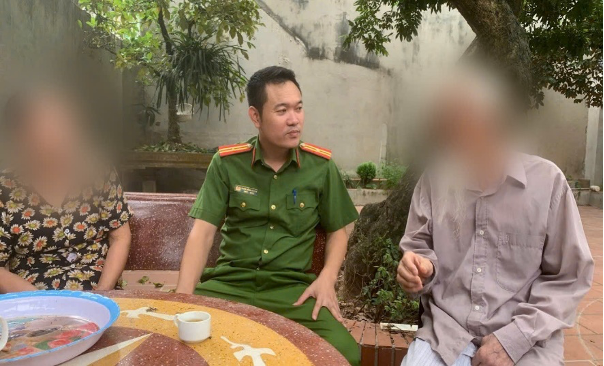 Công an Hà Nội phát cảnh báo về thủ đoạn lừa đảo mới liên quan đến người cao tuổi- Ảnh 1. Công an Hà Nội phát cảnh báo về thủ đoạn lừa đảo mới liên quan đến người cao tuổi- Ảnh 1.