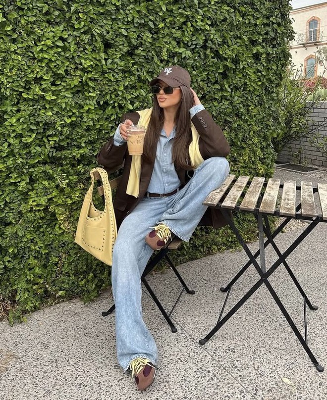 4 lưu ý giúp bạn phối đồ mùa lạnh với sơ mi sáng màu thật chất- Ảnh 5. 4 lưu ý giúp bạn phối đồ mùa lạnh với sơ mi sáng màu thật chất- Ảnh 5.