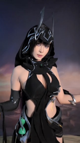 Cosplay tướng tủ, Quỳnh Bei cực slay khiến fan trầm trồ- Ảnh 4. Cosplay tướng tủ, Quỳnh Bei cực slay khiến fan trầm trồ- Ảnh 4.