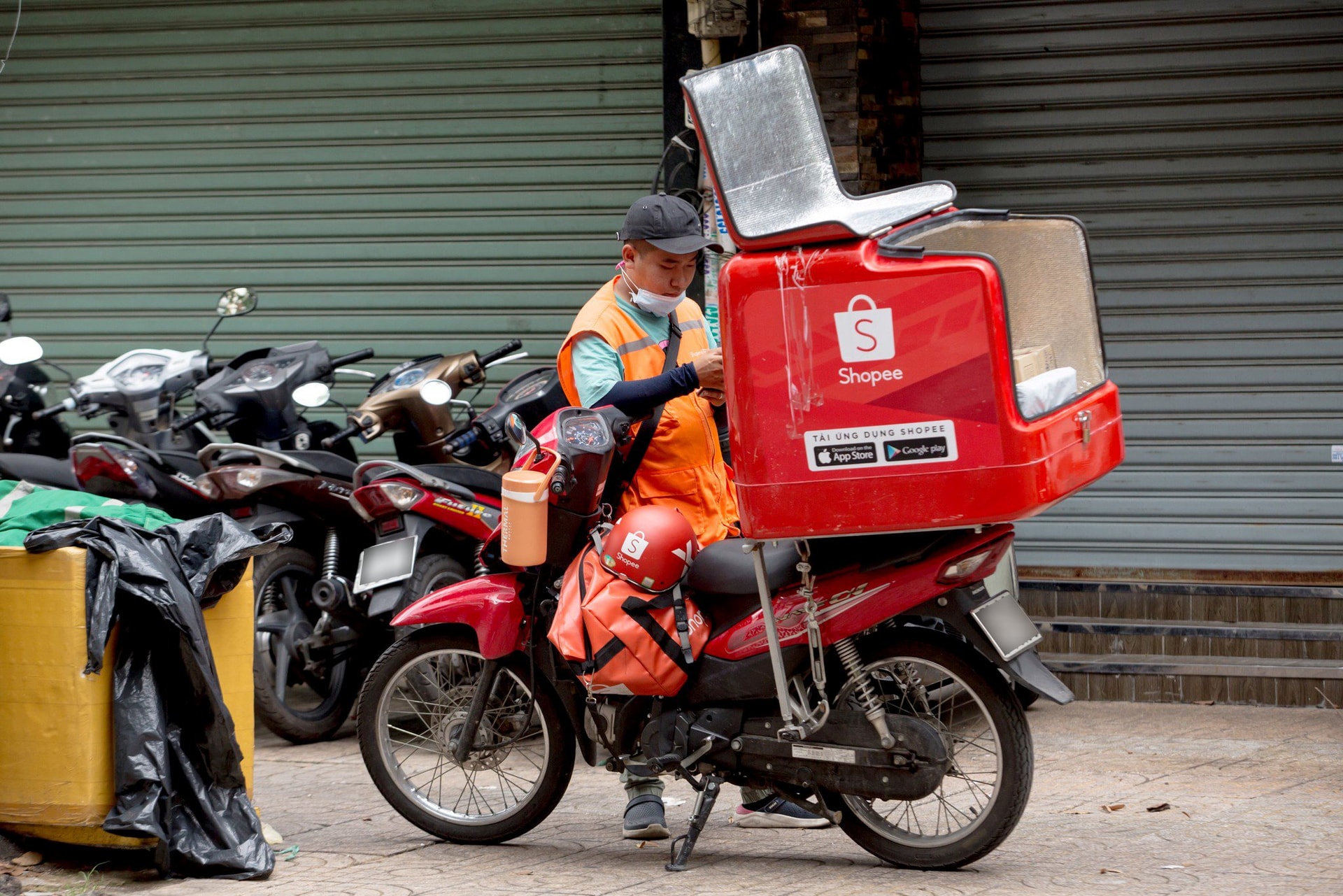 Người Việt ghiền mua hàng online, 