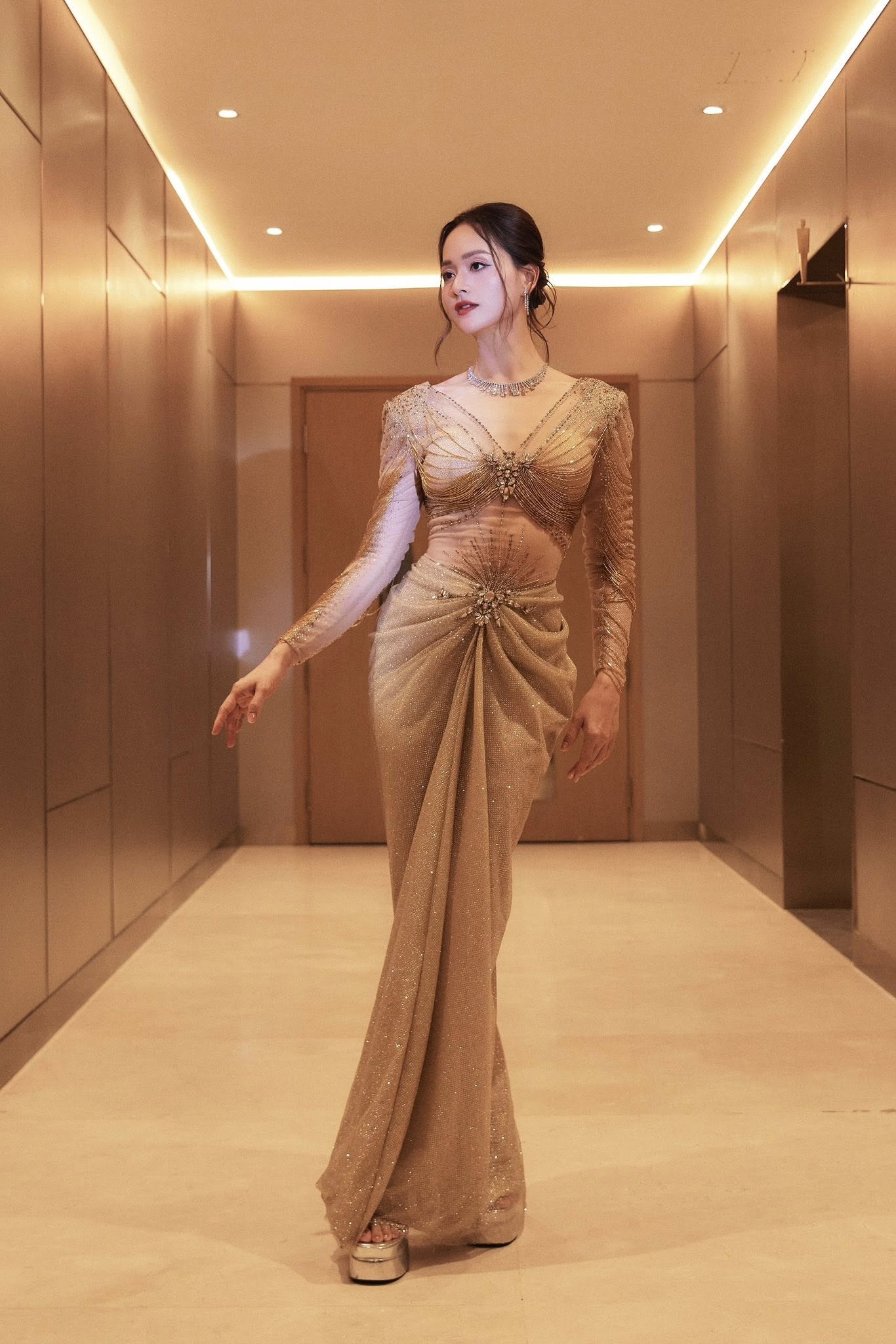 Lan Phương quá hợp làm tiểu tam- Ảnh 20. Lan Phương quá hợp làm tiểu tam- Ảnh 20.