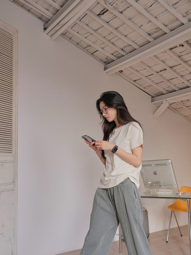 30 tuổi tôi sợ bị đuổi việc bất cứ lúc nào- Ảnh 2.