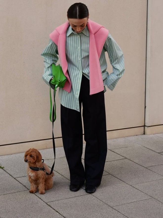 4 lưu ý giúp bạn phối đồ mùa lạnh với sơ mi sáng màu thật chất- Ảnh 8. 4 lưu ý giúp bạn phối đồ mùa lạnh với sơ mi sáng màu thật chất- Ảnh 8.