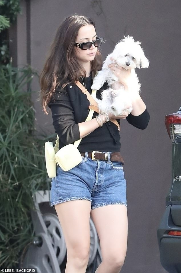 Mỹ nhân Cuba sau chia tay Tom Cruise- Ảnh 2. Mỹ nhân Cuba sau chia tay Tom Cruise- Ảnh 2.