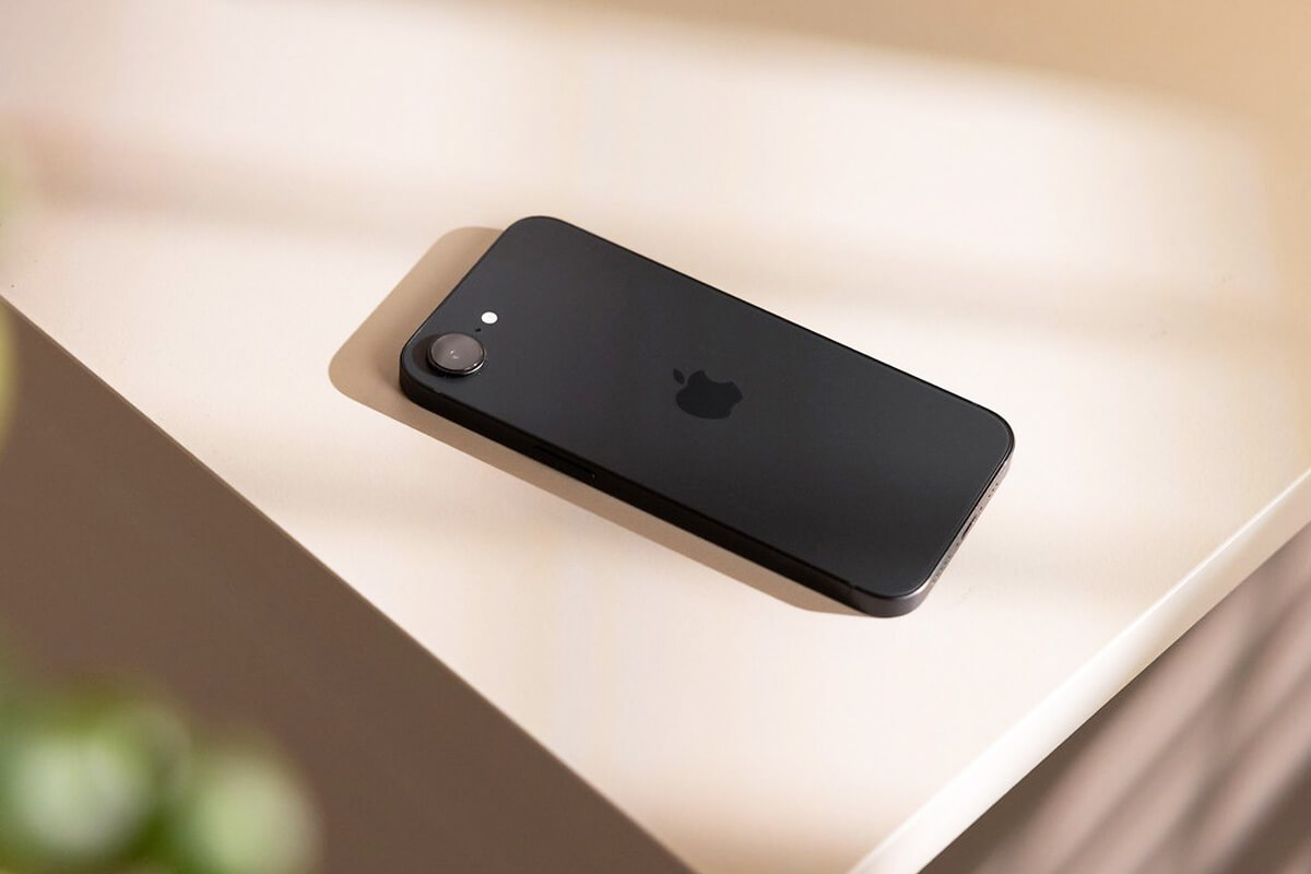 Chiếc iPhone rẻ nhất của Apple lộ diện- Ảnh 1. Chiếc iPhone rẻ nhất của Apple lộ diện- Ảnh 1.