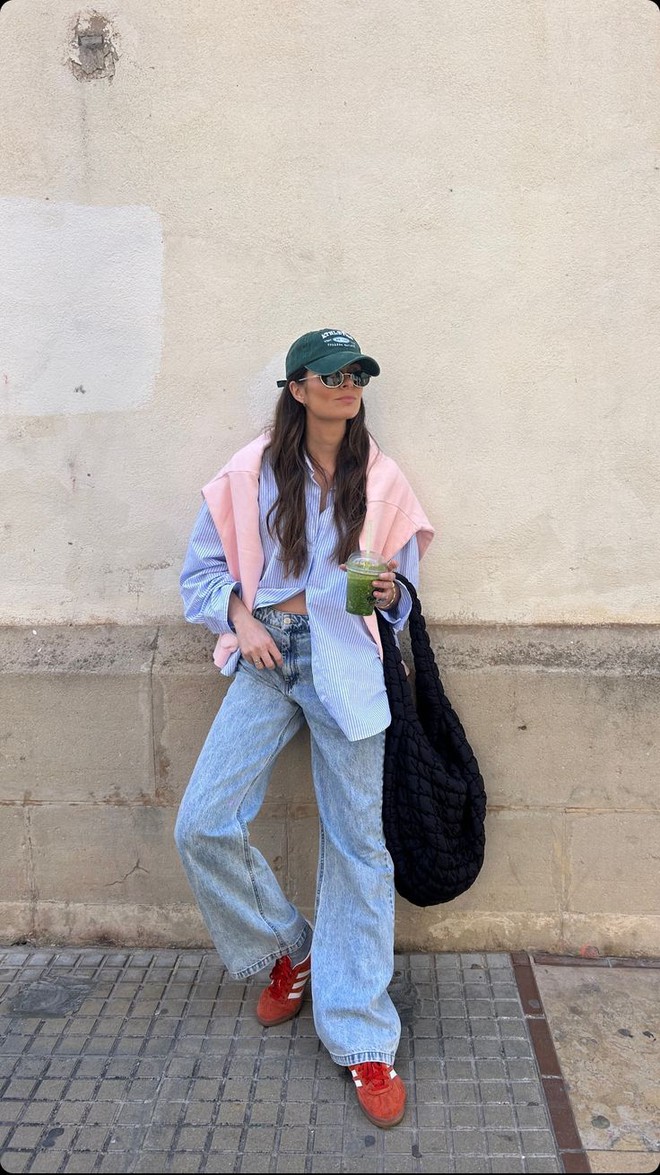 4 lưu ý giúp bạn phối đồ mùa lạnh với sơ mi sáng màu thật chất- Ảnh 10. 4 lưu ý giúp bạn phối đồ mùa lạnh với sơ mi sáng màu thật chất- Ảnh 10.