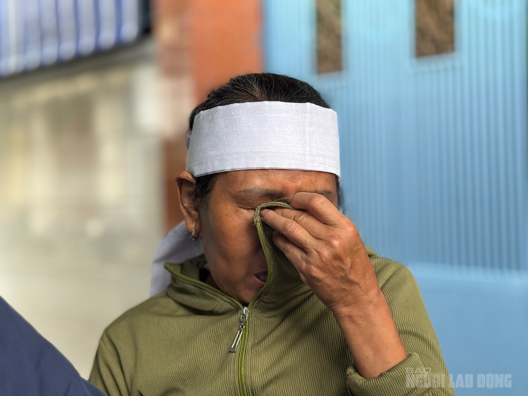 Vụ nữ công nhân bị lũ cuốn ở Đà Nẵng: Tiếng khóc xé lòng của hai đứa trẻ- Ảnh 3. Vụ nữ công nhân bị lũ cuốn ở Đà Nẵng: Tiếng khóc xé lòng của hai đứa trẻ- Ảnh 3.