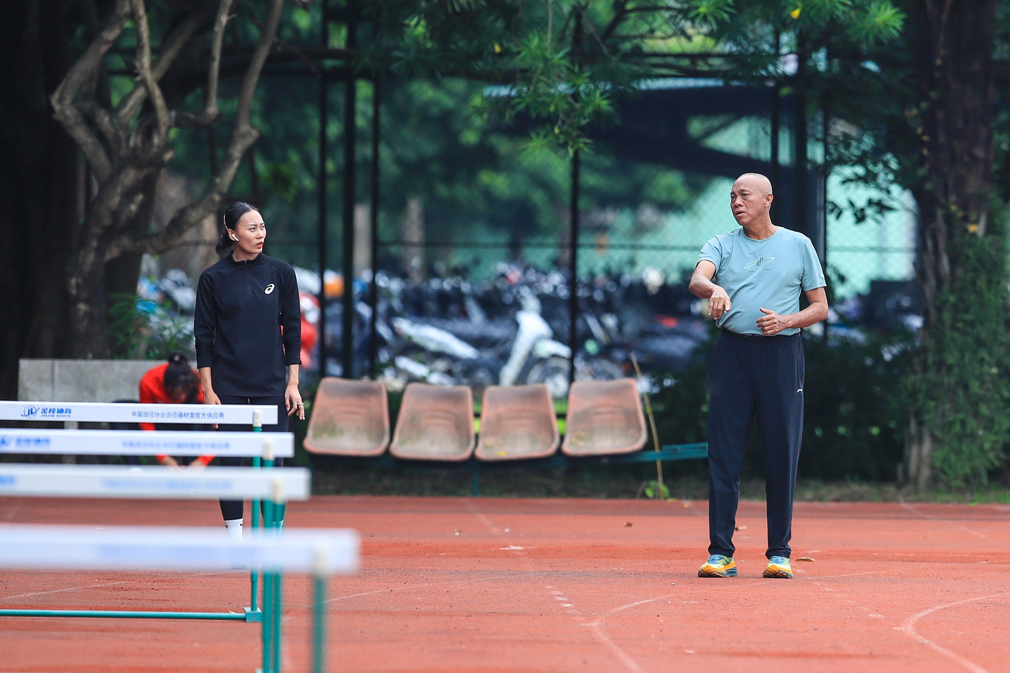 Hotgirl điền kinh khoe cơ bụng 6 múi, “mướt mồ hôi” trên đường đua SEA Games 33- Ảnh 14.