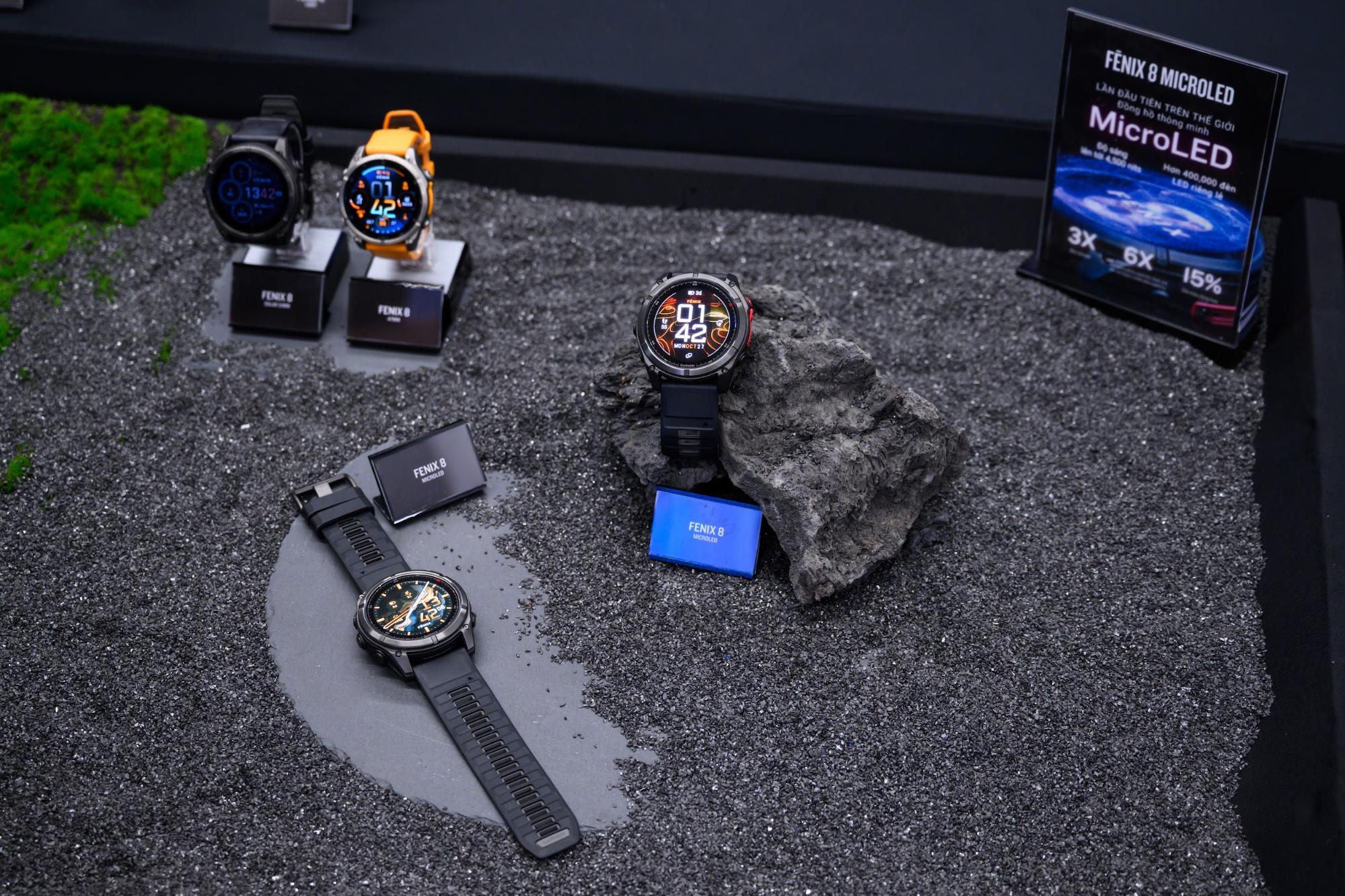 Trên tay mẫu smartwatch trang bị màn hình MicroLED, giá gần 55 triệu đồng- Ảnh 2. Trên tay mẫu smartwatch trang bị màn hình MicroLED, giá gần 55 triệu đồng- Ảnh 2.