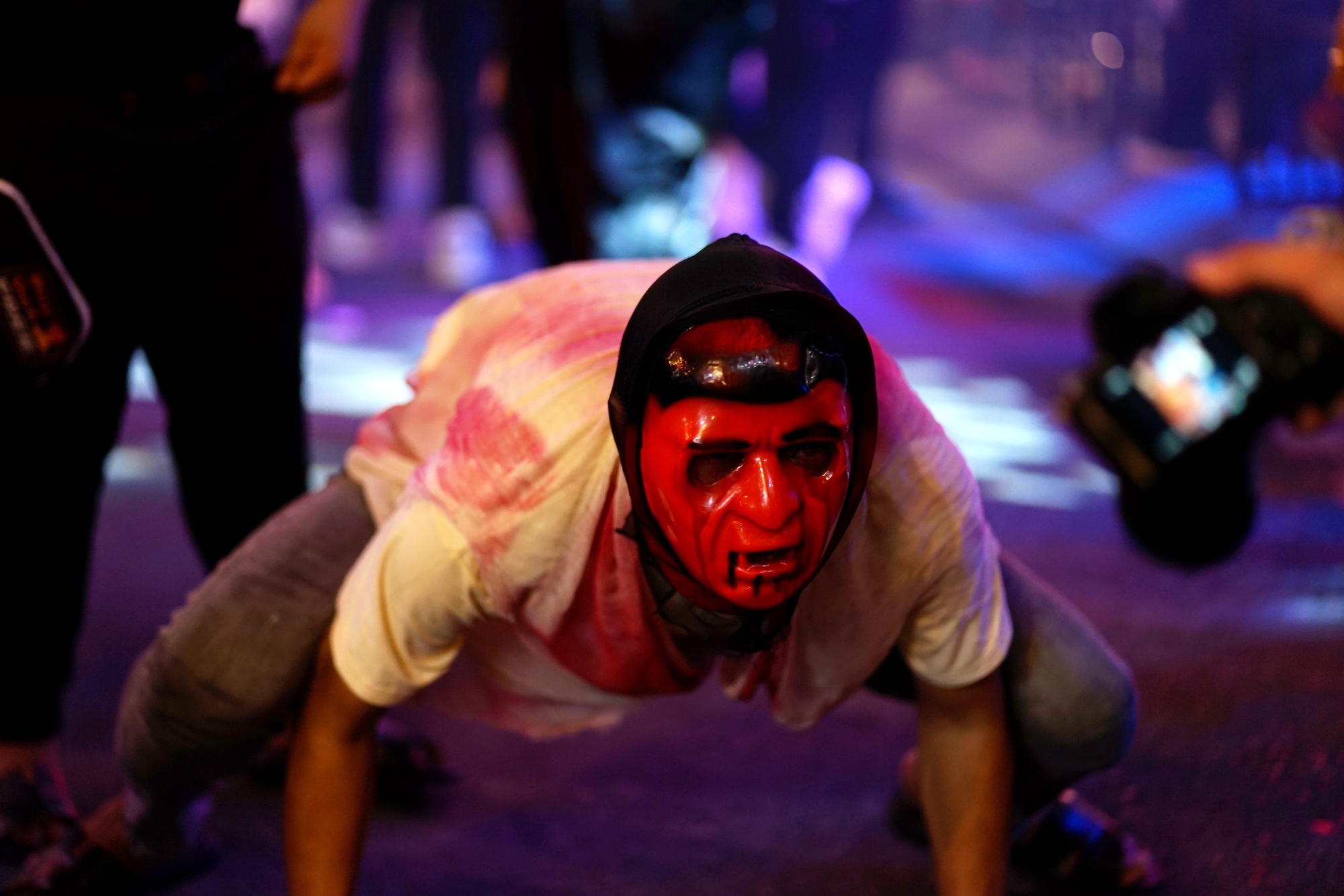 [CLIP] Halloween sớm: Giới trẻ đổ ra Bùi Viện hoá trang vô cùng kinh dị, Vạn Hạnh Mall hóa kỳ ảo- Ảnh 3.