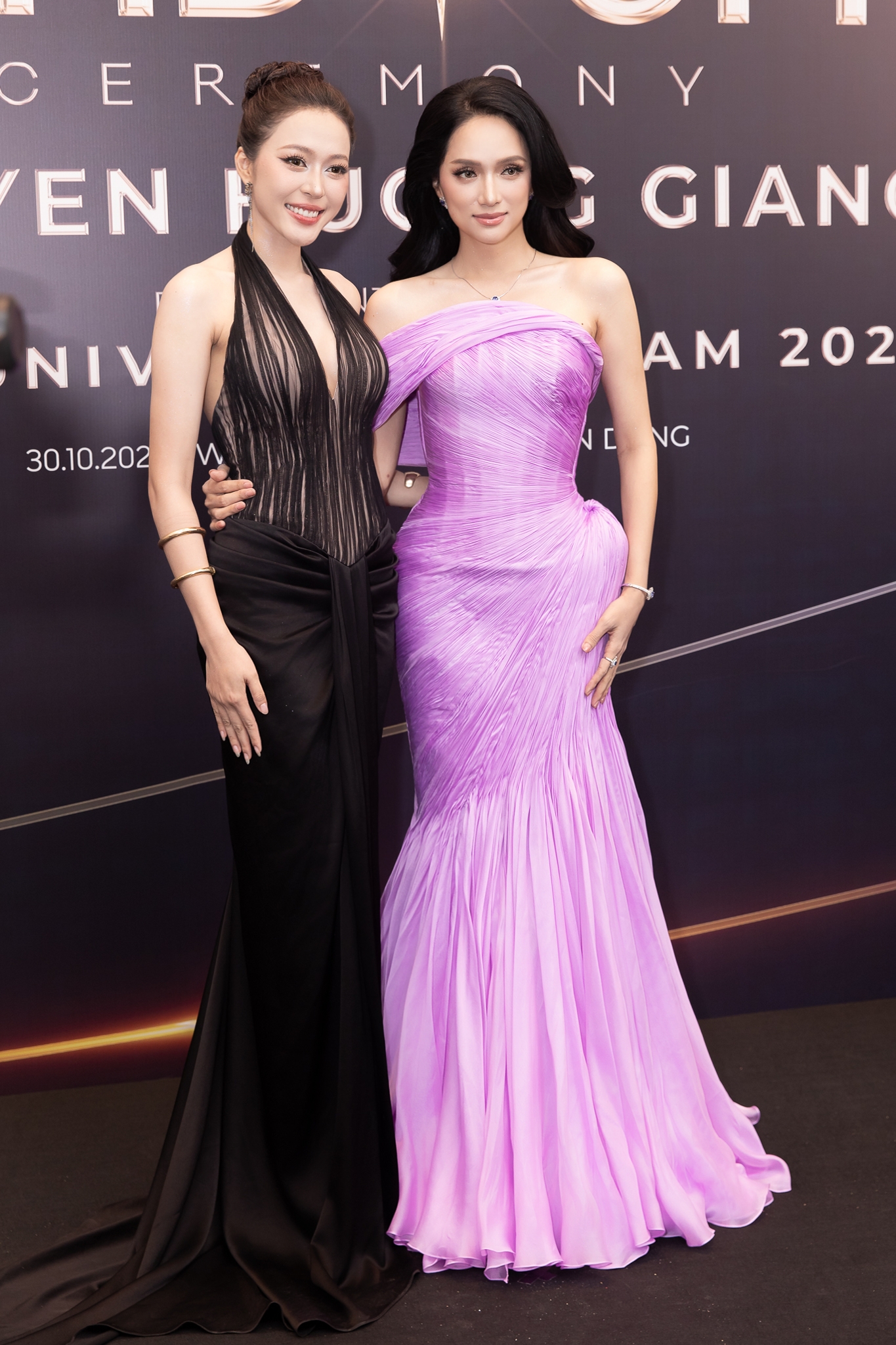 Họp báo Miss Universe Vietnam: Hương Giang slay, Chi Pu - Hồ Ngọc Hà nổi bần bật giữa dàn mỹ nhân diện đồ 