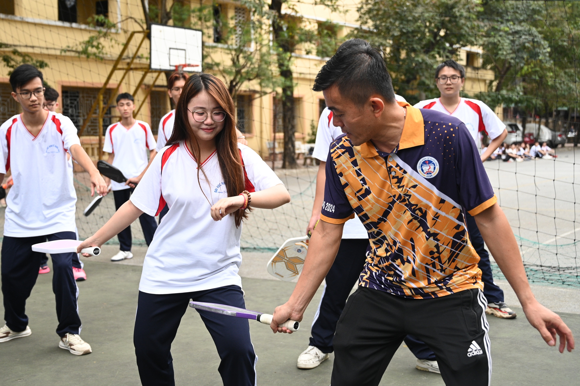 Không đâu sướng bằng ở NEU: Pickleball trở thành môn học thể chất, sinh viên tranh nhau đăng ký- Ảnh 1. Không đâu sướng bằng ở NEU: Pickleball trở thành môn học thể chất, sinh viên tranh nhau đăng ký- Ảnh 1.