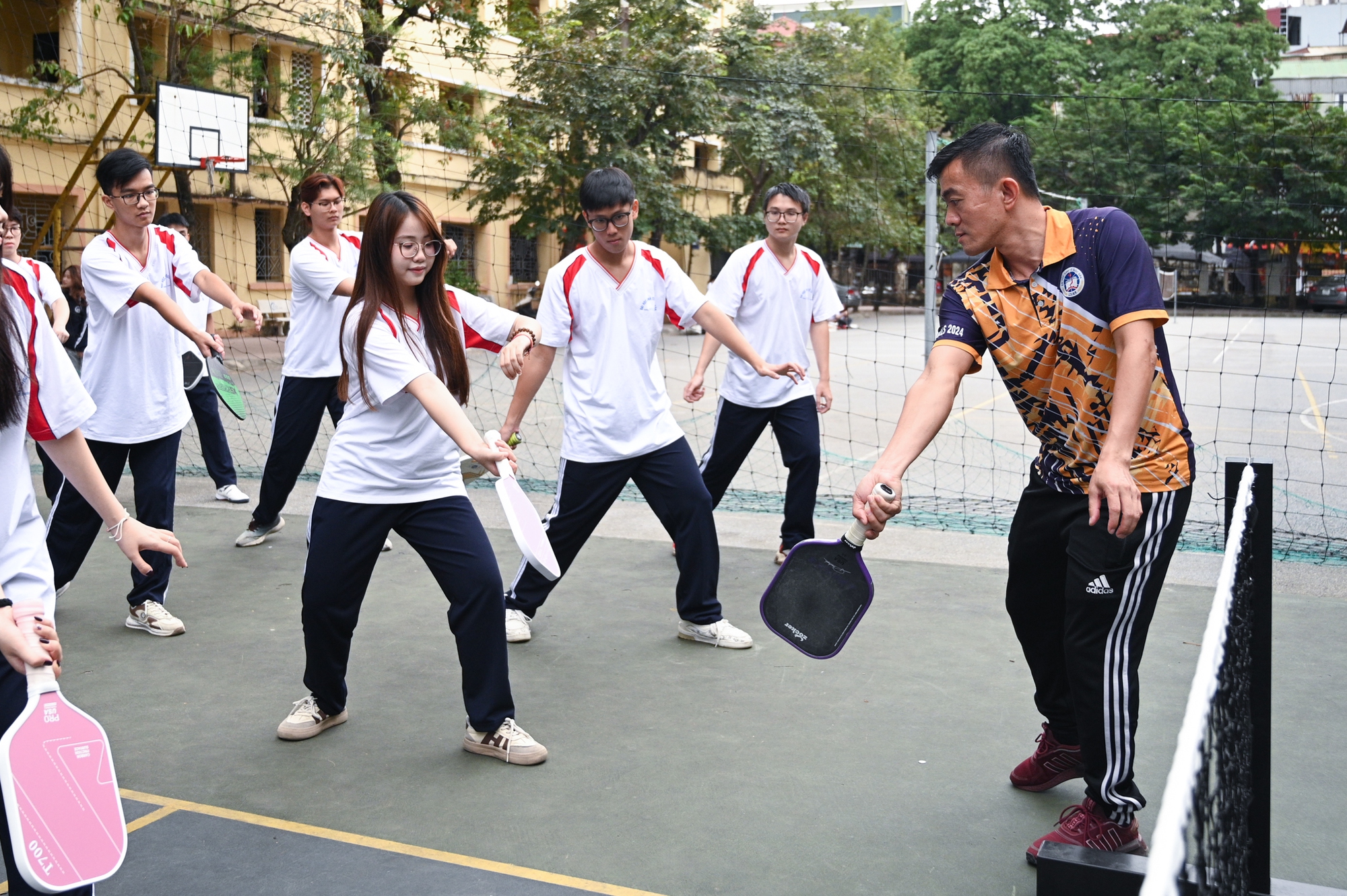 Không đâu sướng bằng ở NEU: Pickleball trở thành môn học thể chất, sinh viên tranh nhau đăng ký- Ảnh 6. Không đâu sướng bằng ở NEU: Pickleball trở thành môn học thể chất, sinh viên tranh nhau đăng ký- Ảnh 6.