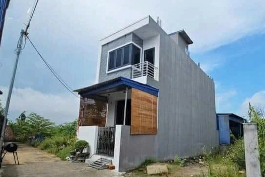 Vụ xây nhầm nhà trên đất của người khác hy hữu ở Hải Phòng: Thần đèn bắt đầu "ra tay" dịch chuyển căn nhà 2 tầng đi xa 17m- Ảnh 2. Vụ xây nhầm nhà trên đất của người khác hy hữu ở Hải Phòng: Thần đèn bắt đầu "ra tay" dịch chuyển căn nhà 2 tầng đi xa 17m- Ảnh 2.