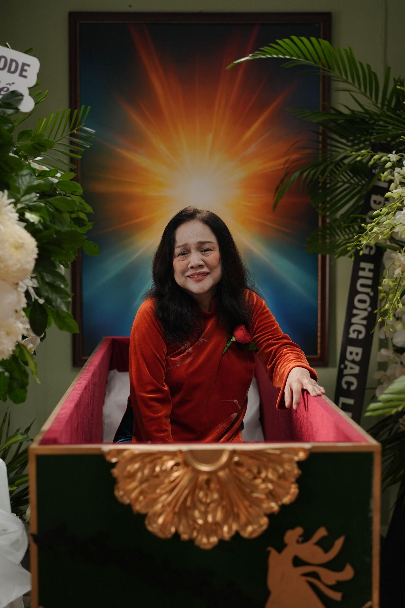 Vui buồn náo loạn trong “Phá Đám: Sinh Nhật Mẹ”- Ảnh 1. Vui buồn náo loạn trong “Phá Đám: Sinh Nhật Mẹ”- Ảnh 1.