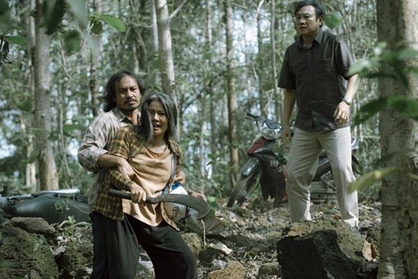 Cải Mả: Phim tâm linh có loạt cảnh “body horror” rợn người- Ảnh 2. Cải Mả: Phim tâm linh có loạt cảnh “body horror” rợn người- Ảnh 2.