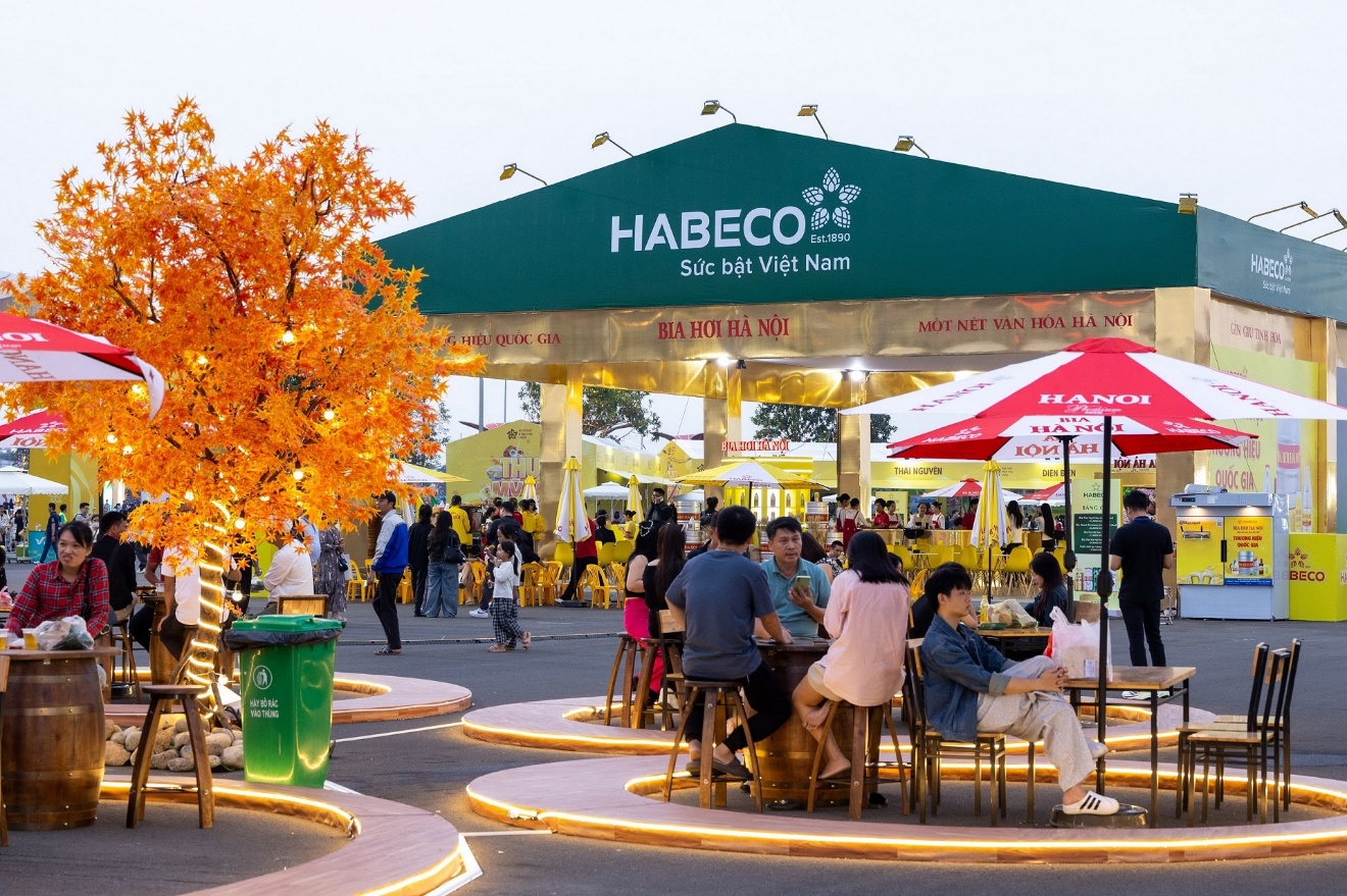 Hội chợ Mùa Thu lần Thứ nhất - 2025: “Cực phẩm” ẩm thực – “Đại tiệc ăn chơi’ hot nhất thời điểm này- Ảnh 3. Hội chợ Mùa Thu lần Thứ nhất - 2025: “Cực phẩm” ẩm thực – “Đại tiệc ăn chơi’ hot nhất thời điểm này- Ảnh 3.