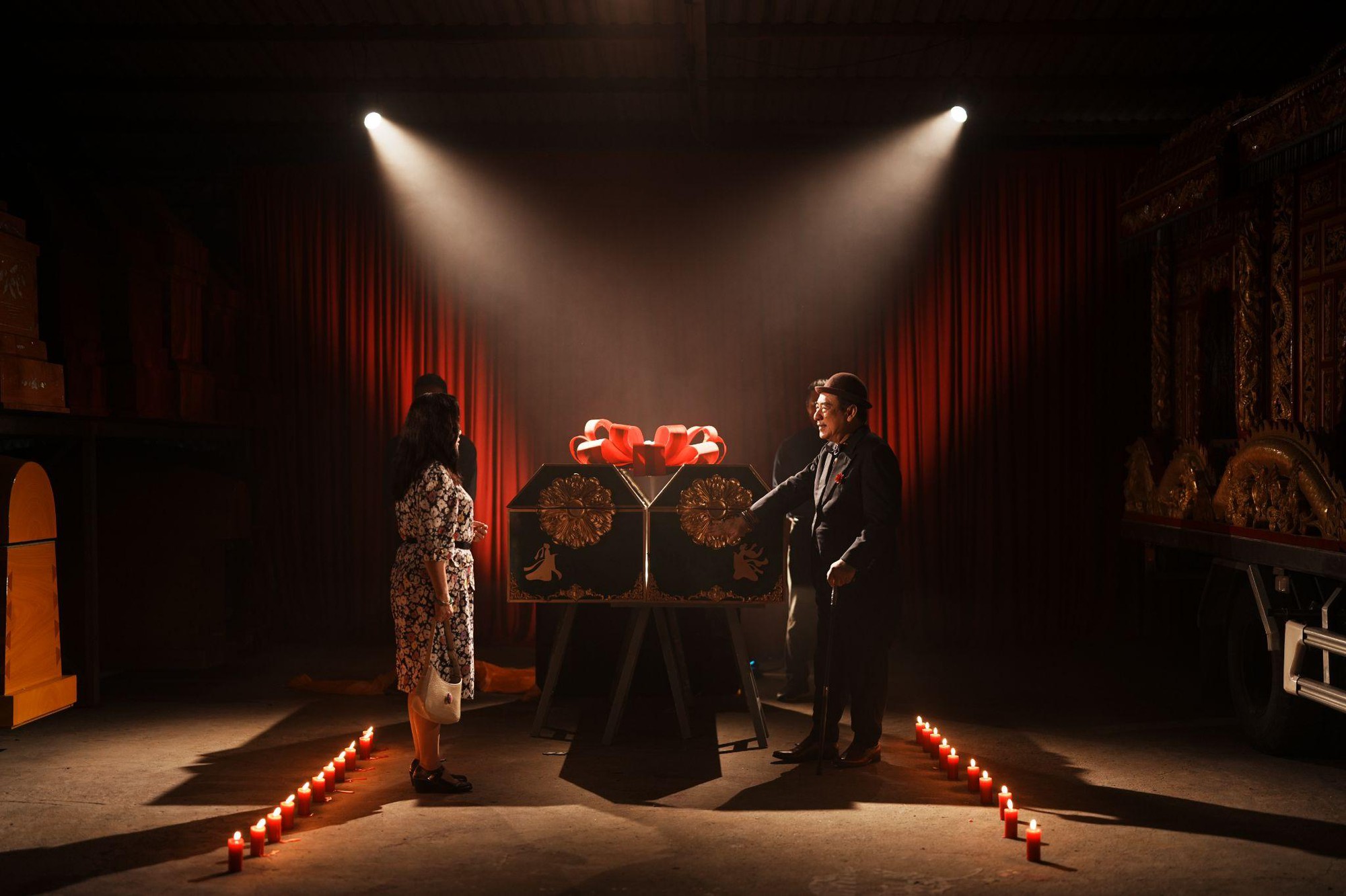 Vui buồn náo loạn trong “Phá Đám: Sinh Nhật Mẹ”- Ảnh 4. Vui buồn náo loạn trong “Phá Đám: Sinh Nhật Mẹ”- Ảnh 4.