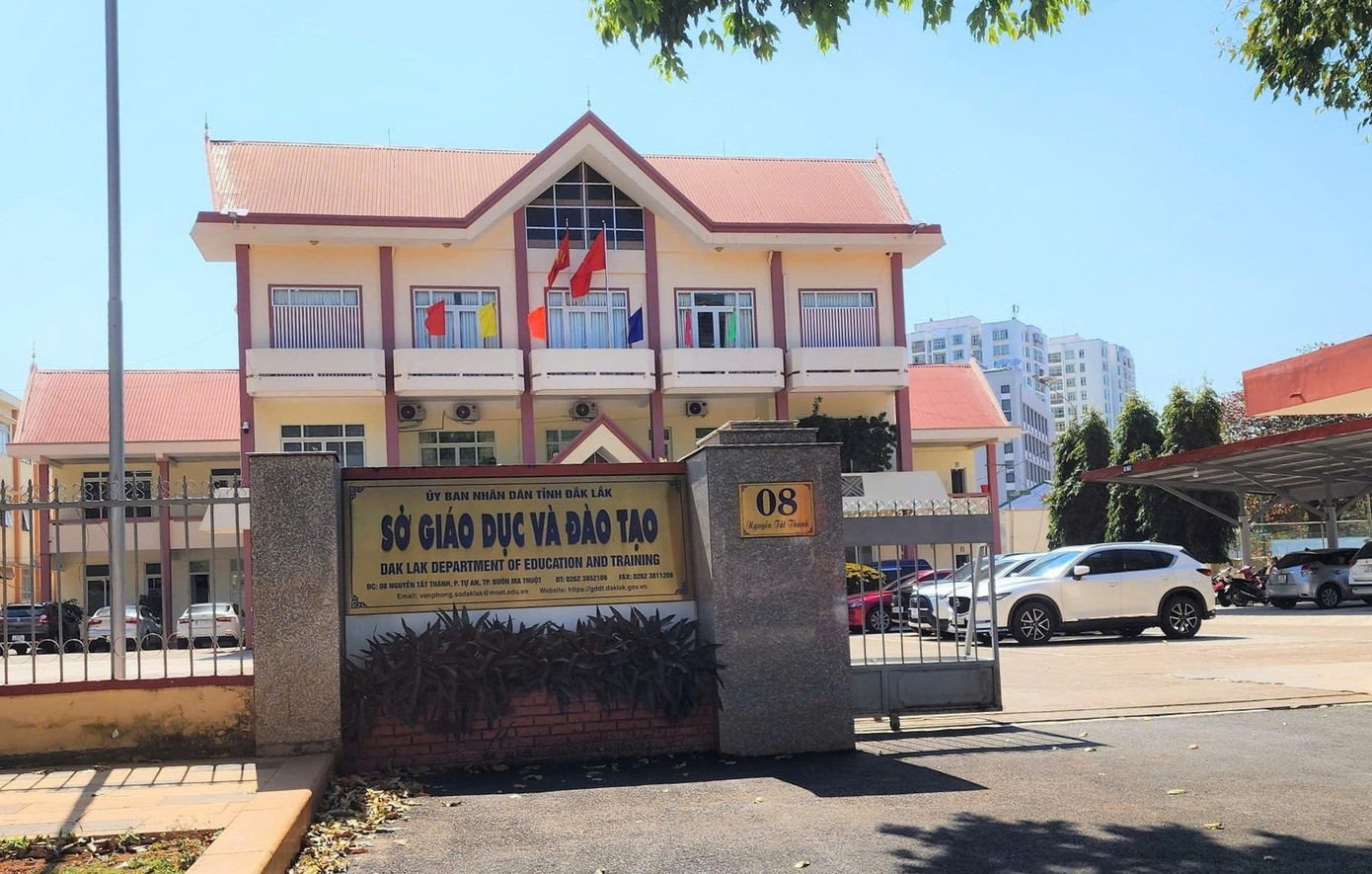 Vụ "nợ" tiền dạy thêm giờ của giáo viên Đắk Lắk: Con số đã vượt 35 tỷ đồng- Ảnh 1.