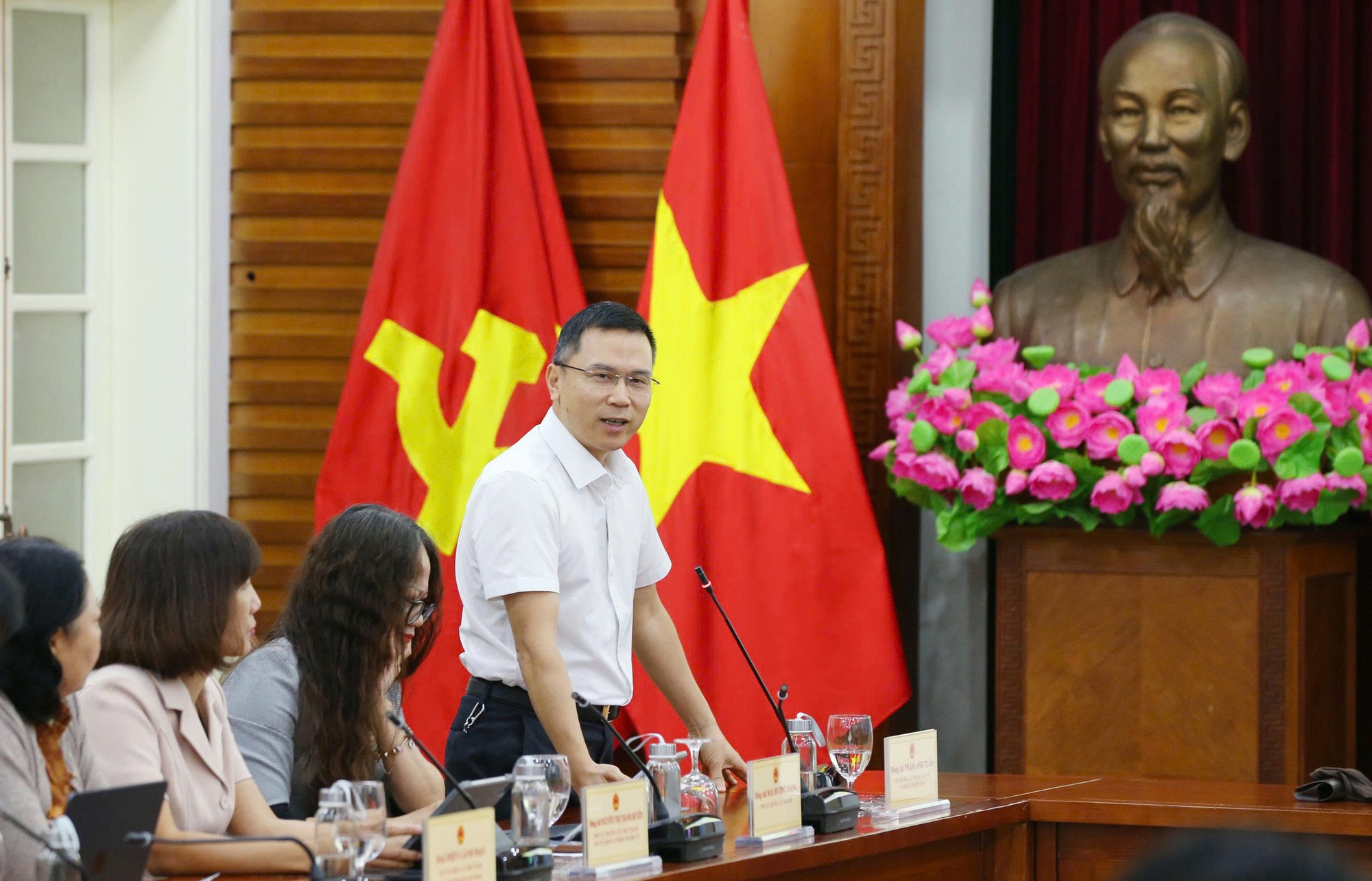 Định danh truyền thông xã hội trong hệ sinh thái thông tin quốc gia- Ảnh 4. Định danh truyền thông xã hội trong hệ sinh thái thông tin quốc gia- Ảnh 4.